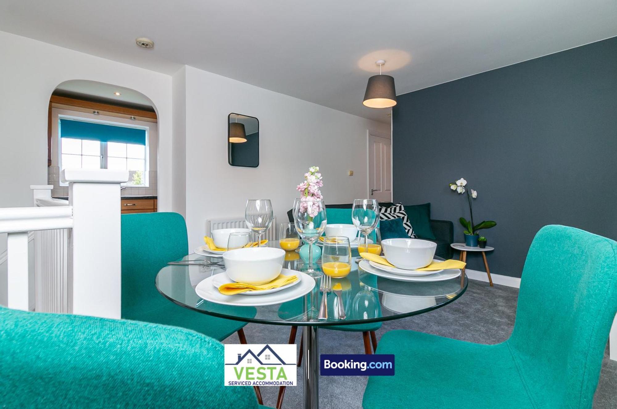 Three Bedroom Apartment By Vesta Serviced Accommodation & Short Lets Hatfield With Free Parking エクステリア 写真